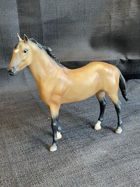 Breyer Duchess Buckskin Roan Horse Mare Vintage Veterinary Care